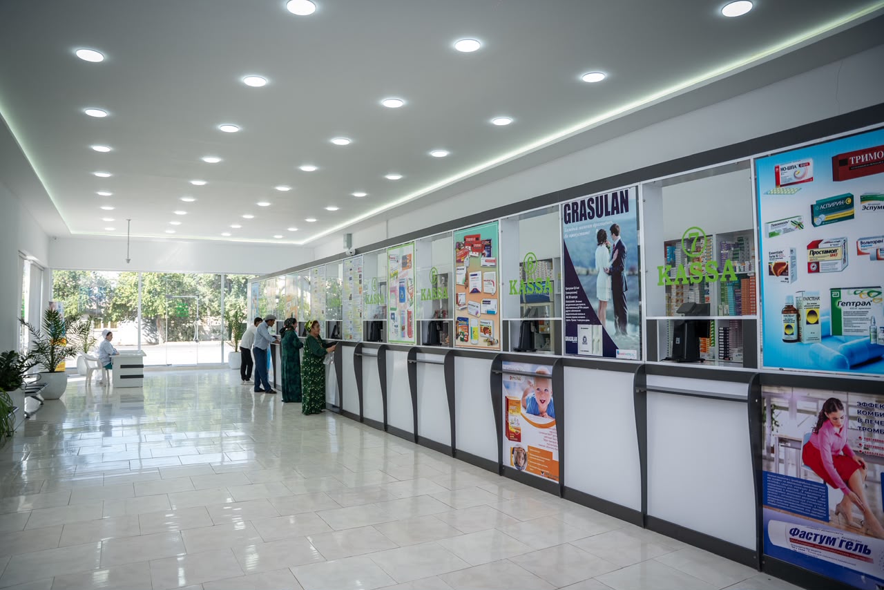 Medkent pharmacy — sales hall
